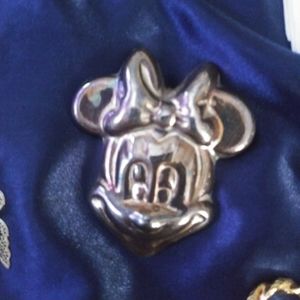 Insane that this has not sold. Unique vintage hist